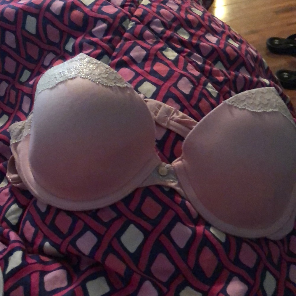 Victoria’s Secret 34c bra